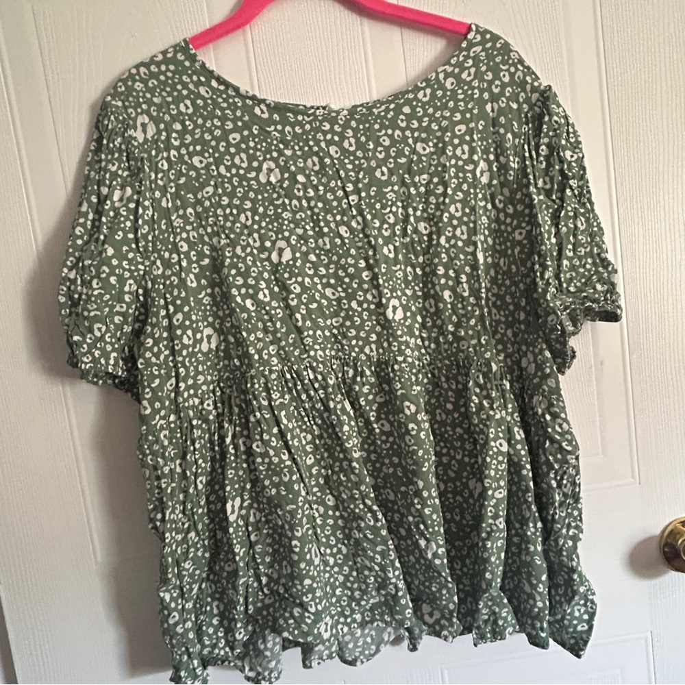 Green Cheetah Print Shein Curve Top